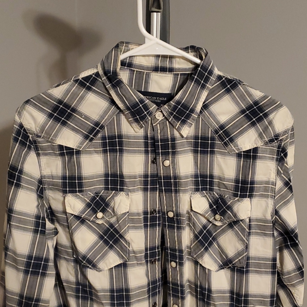 American Eagle Men's Vintage fit button up